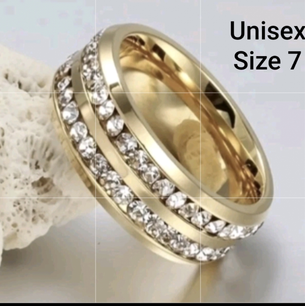 Multiple C. Zirconia Stones Sleek Stylish Brilliant Promise Band/Ring Unisex